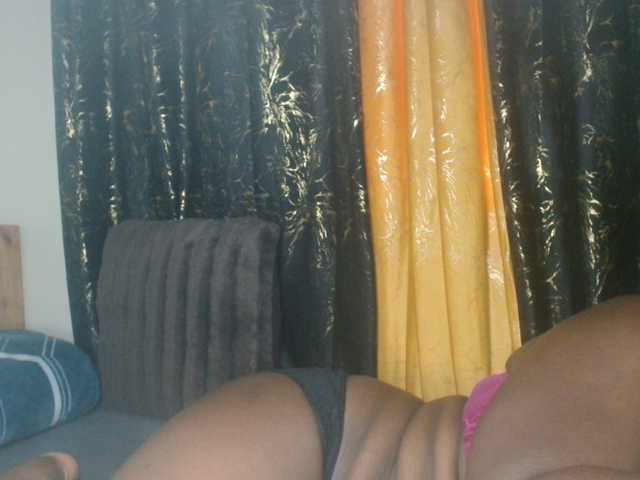 Sexxy-pretty24 live cam on BongaCams