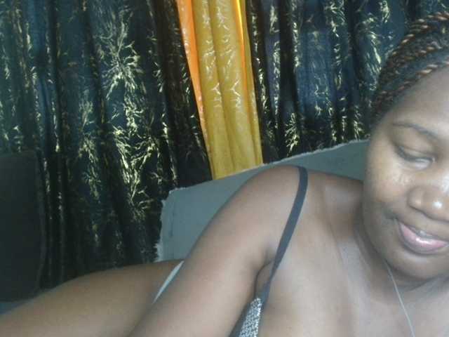 Sexxy-pretty24 live cam on BongaCams