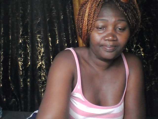 Sexxy-pretty24 live cam on BongaCams