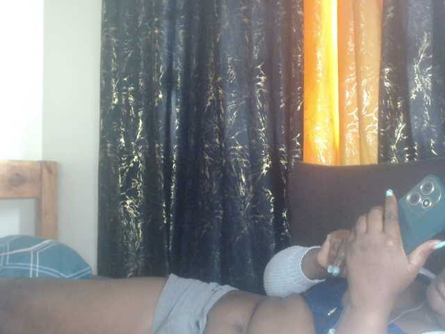 Sexxy-pretty24 live cam on BongaCams