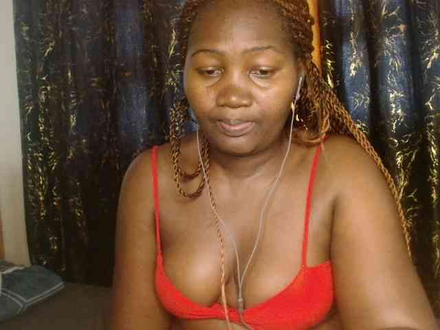 Sexxy-pretty24 webcam