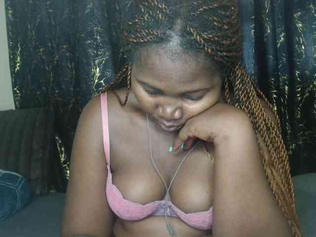Sexxy-pretty24 webcam