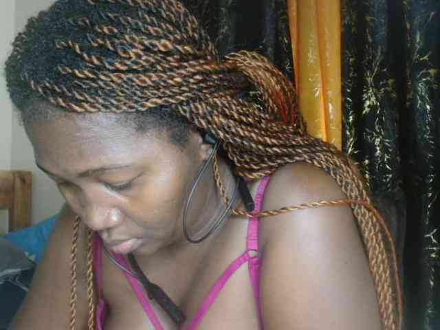 Sexxy-pretty24 webcam