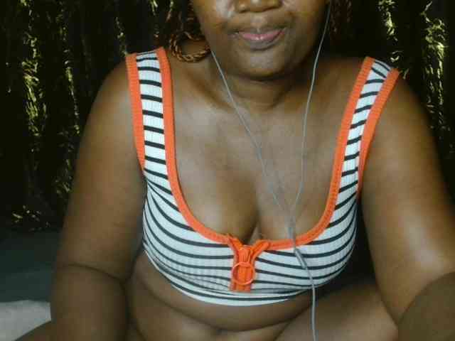 Sexxy-pretty24 webcam