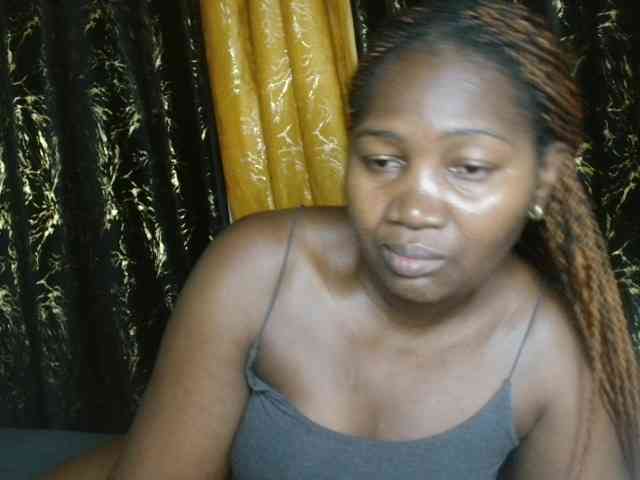 Sexxy-pretty24 webcam