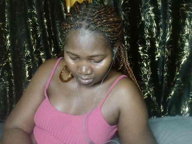 Sexxy-pretty24 webcam