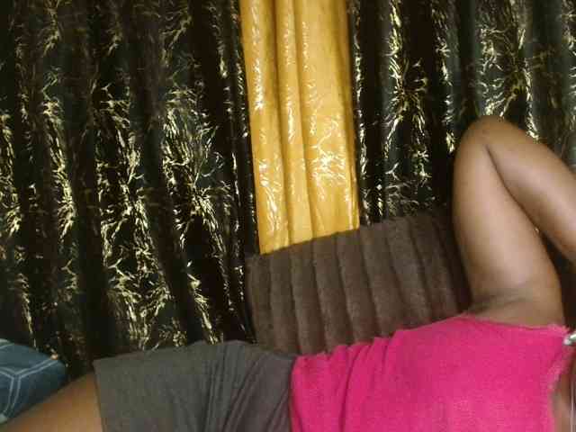 Sexxy-pretty24 webcam