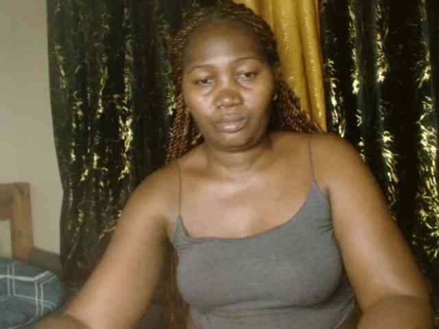 Sexxy-pretty24 webcam