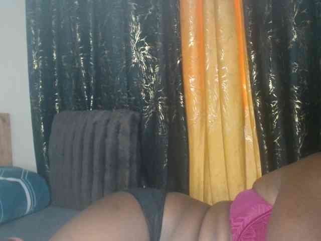 Sexxy-pretty24 webcam