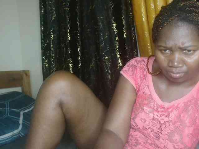 Sexxy-pretty24 webcam