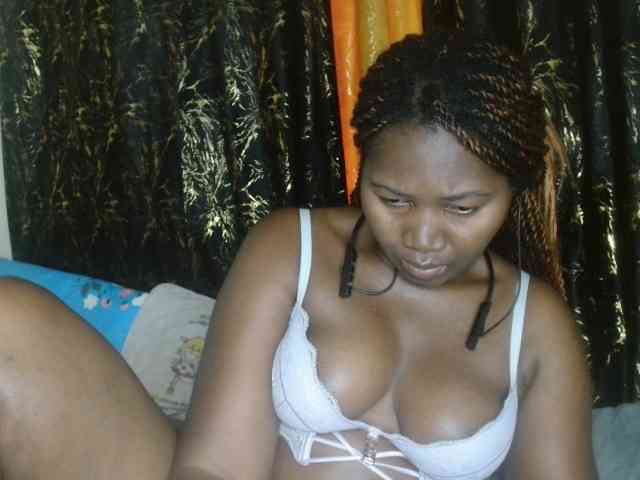 Sexxy-pretty24 webcam