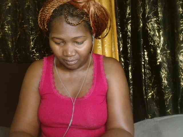 Sexxy-pretty24 webcam