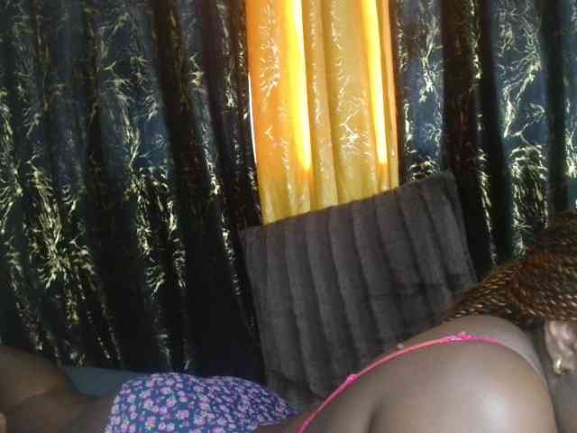 Sexxy-pretty24 webcam
