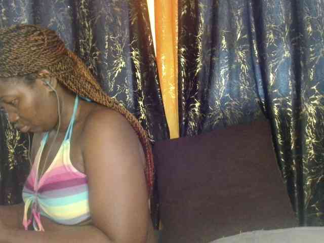 Sexxy-pretty24 webcam