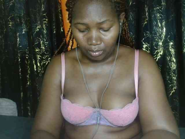 Sexxy-pretty24 webcam