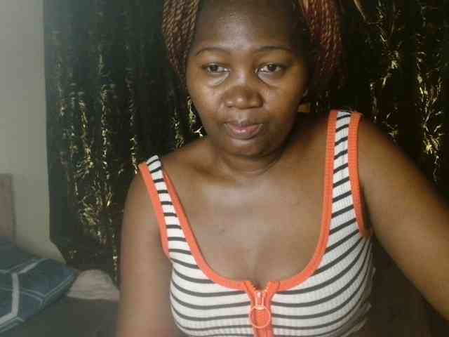 Sexxy-pretty24 webcam