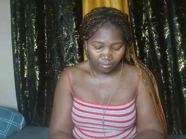 Sexxy-pretty24 webcam