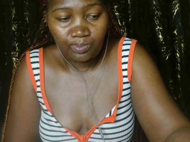 Sexxy-pretty24 webcam