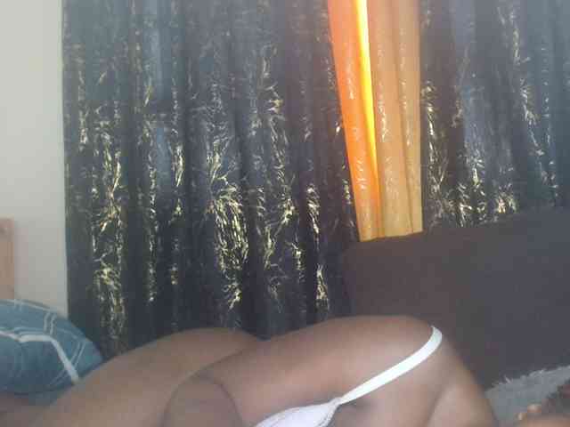 Sexxy-pretty24 webcam