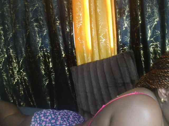Sexxy-pretty24 webcam
