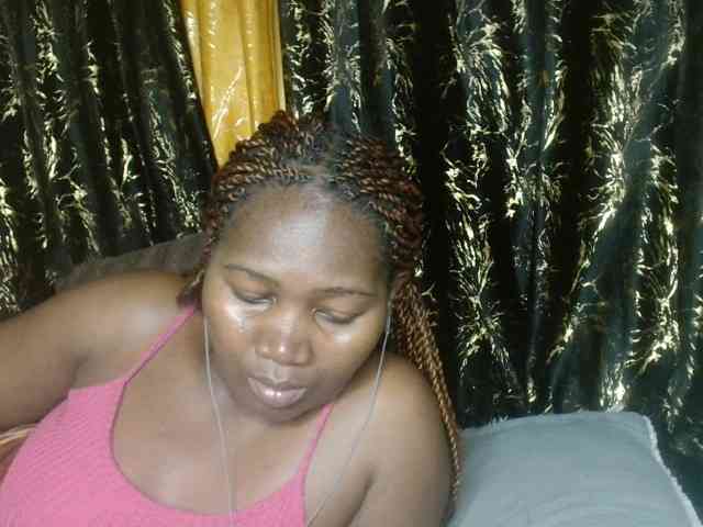 Sexxy-pretty24 webcam