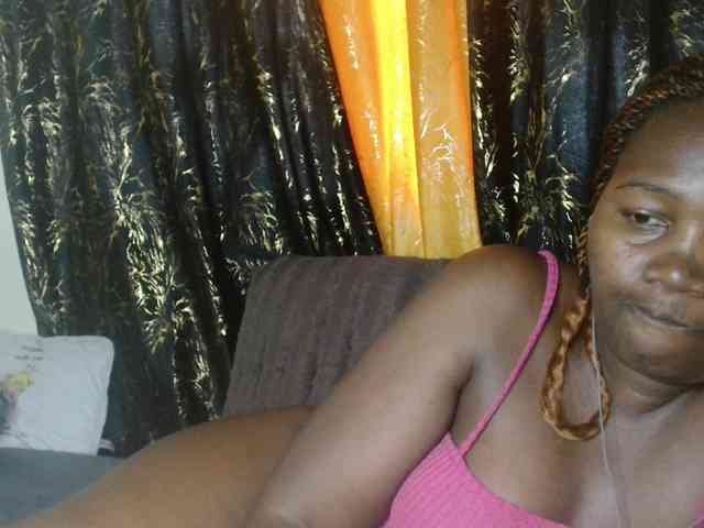 Sexxy-pretty24 webcam