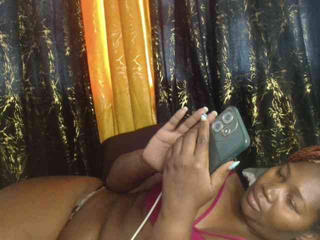 Sexxy-pretty24 webcam