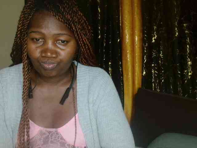 Sexxy-pretty24 webcam