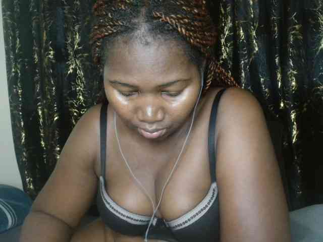 Sexxy-pretty24 webcam