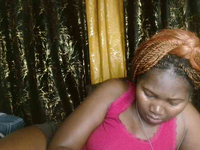 Sexxy-pretty24 webcam