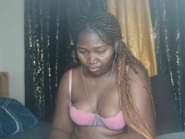 Sexxy-pretty24 webcam