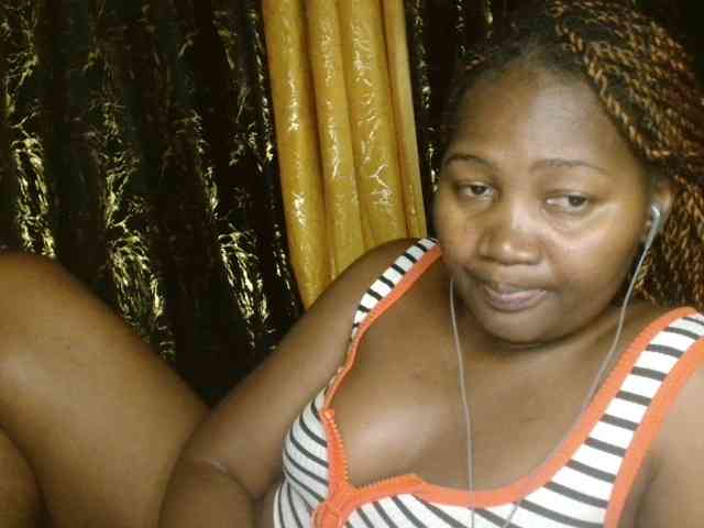 Sexxy-pretty24 webcam