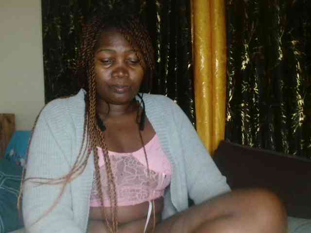 Sexxy-pretty24 webcam