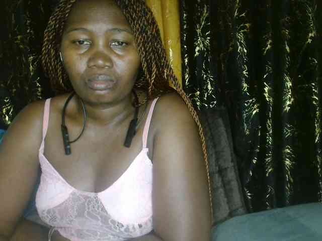 Sexxy-pretty24 webcam