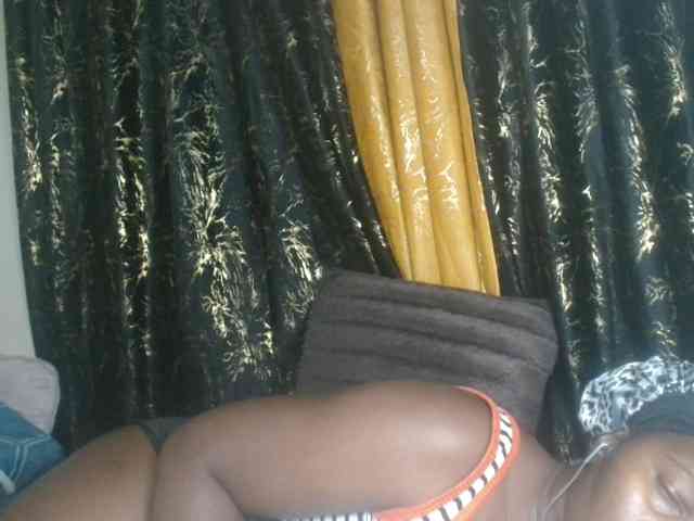 Sexxy-pretty24 webcam