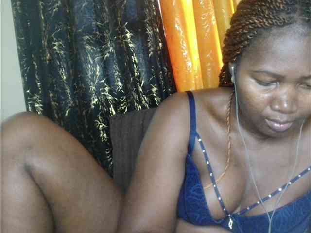 Sexxy-pretty24 webcam