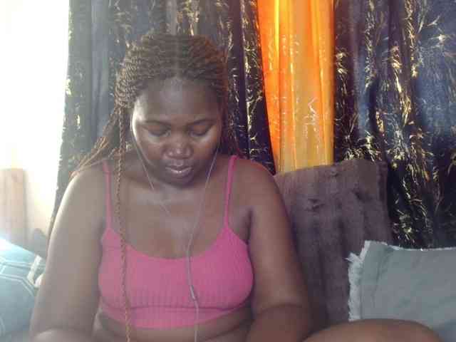 Sexxy-pretty24 webcam