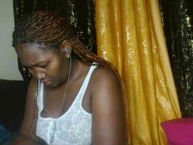 Sexxy-pretty24 webcam