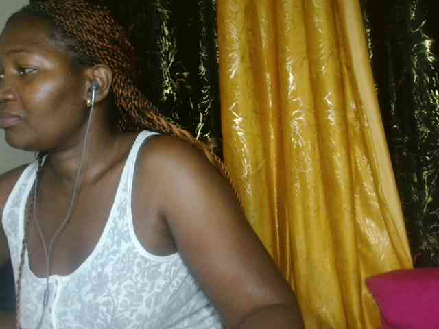 Sexxy-pretty24 webcam