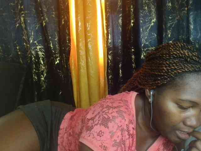 Sexxy-pretty24 webcam