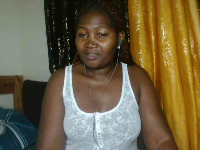 Sexxy-pretty24 webcam
