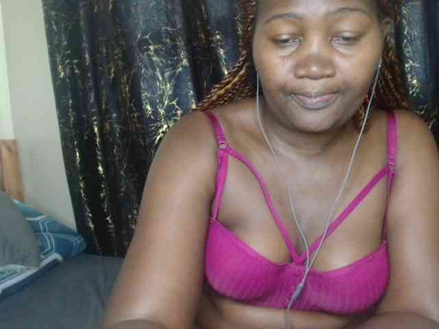 Sexxy-pretty24 webcam