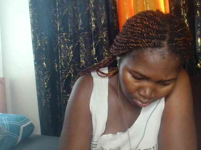 Sexxy-pretty24 webcam