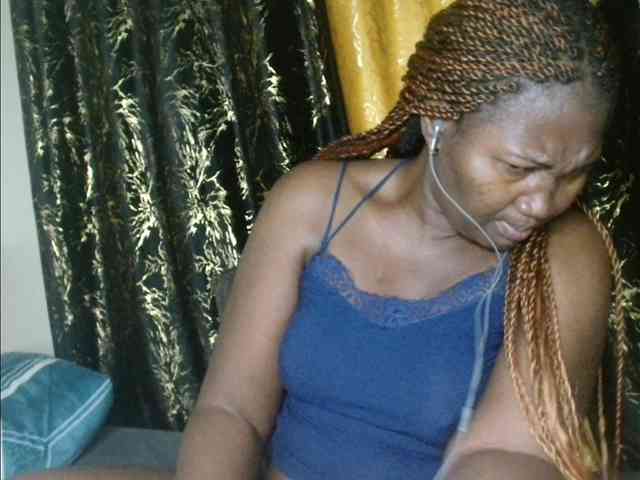 Sexxy-pretty24 webcam