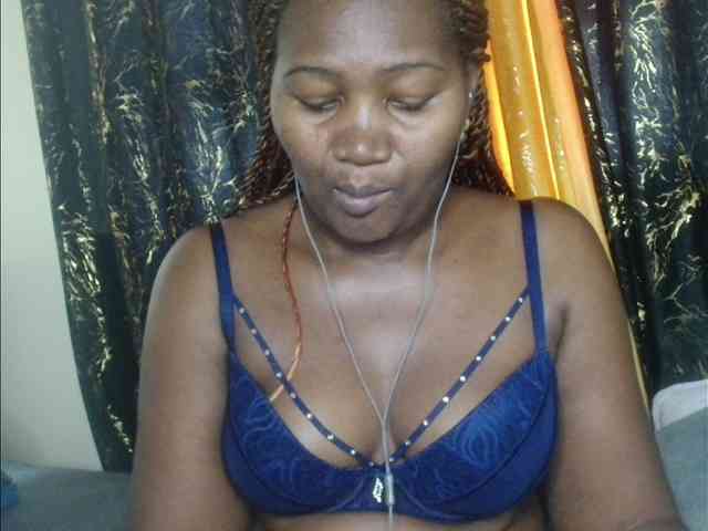 Sexxy-pretty24 webcam