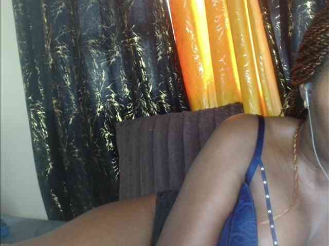 Sexxy-pretty24 webcam