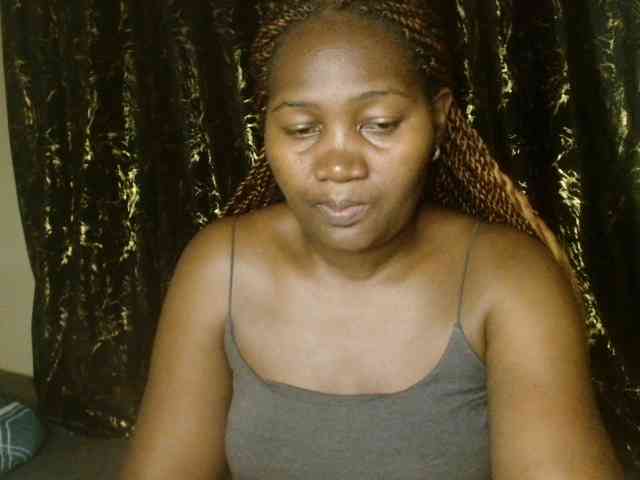 Sexxy-pretty24 webcam