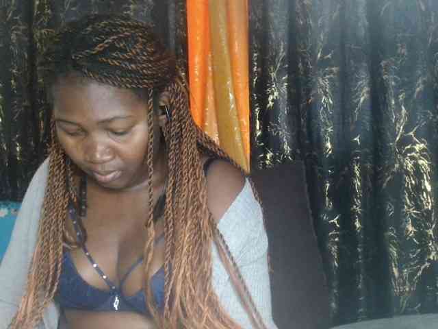 Sexxy-pretty24 webcam