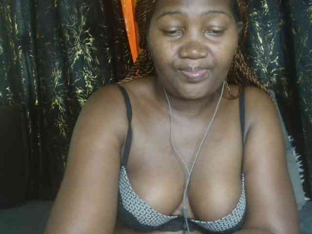 Sexxy-pretty24 webcam