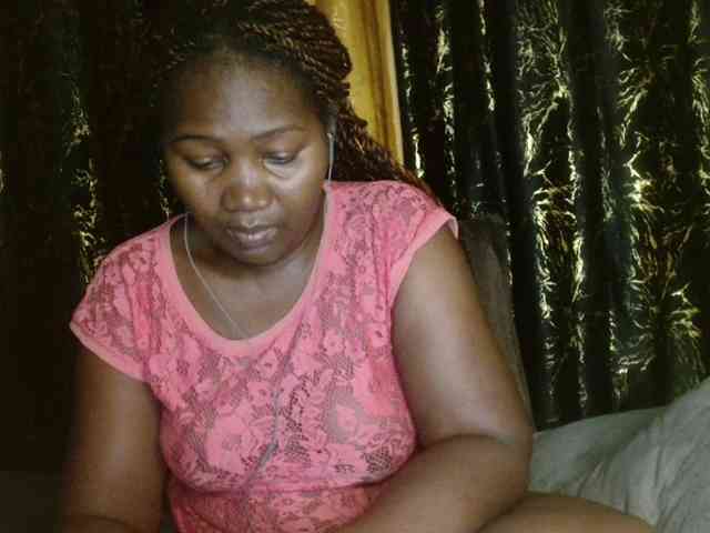 Sexxy-pretty24 webcam